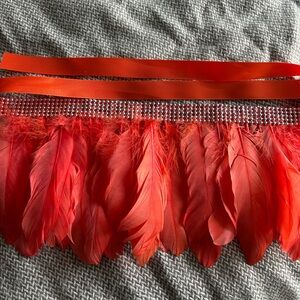 Elegant Red Feathered Women's Belt